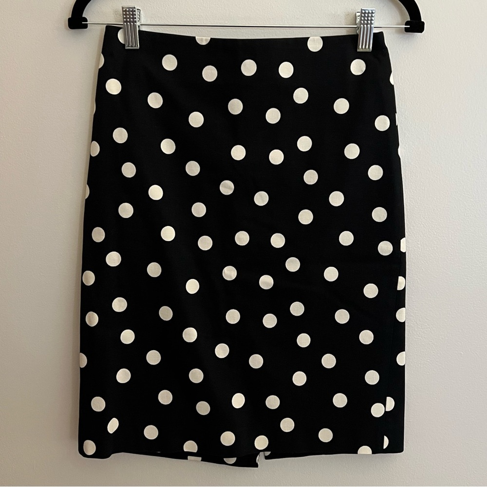 Ann Taylor Petite Black and White Polka Dot Skirt Size 2P